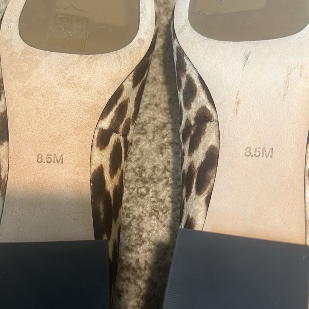 Tory Burch Gigi Block Heel Pump Calf Hair Natural Leopard 8.5 - Picture 6 of 8